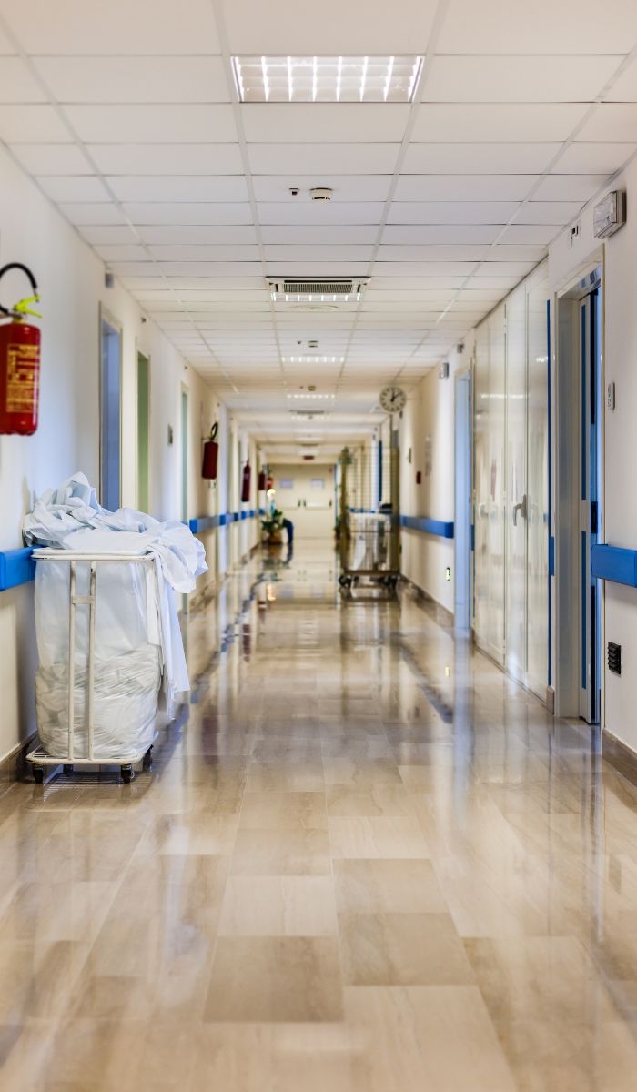 What trends are emerging in the commercial cleaning industry?